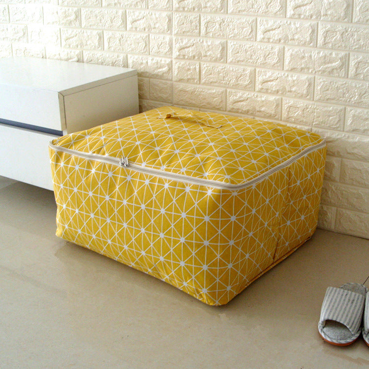 Portable clothes storage box