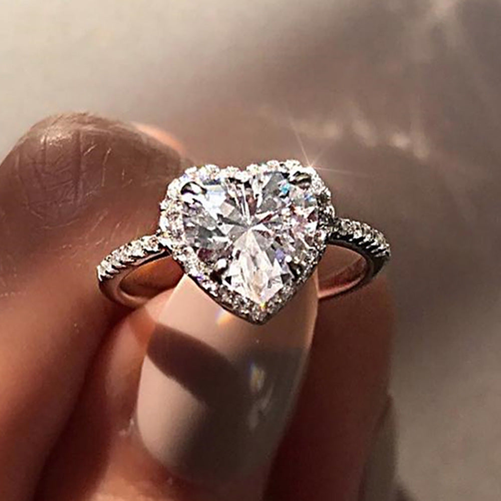 Heart-shaped zircon ring